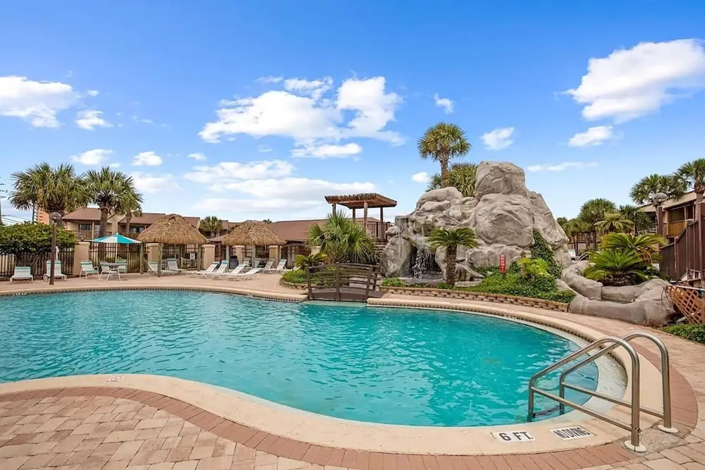 Portside Sg2- Seabreeze Townhome