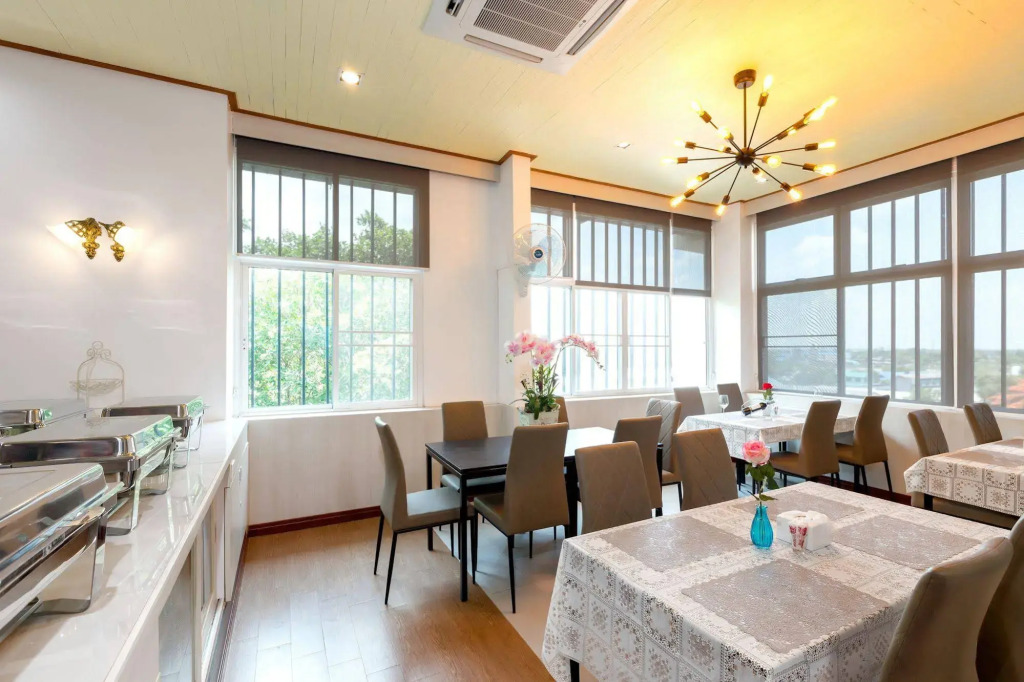 RoomQuest Suvarnabhumi Airport Rom Klao