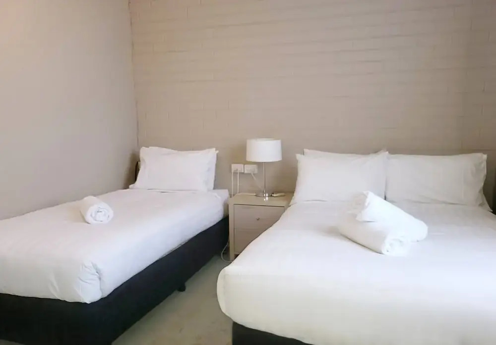 Sea Lake Motel-24 Hour Check-In Private Ensuite Rooms