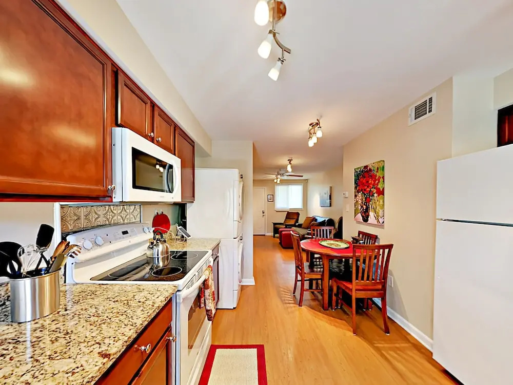 East Bolton Duplex Unit A 2 Bedrooms 1 Bathroom Duplex