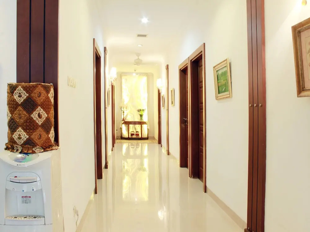 ZEN Rooms Setiabudi 9