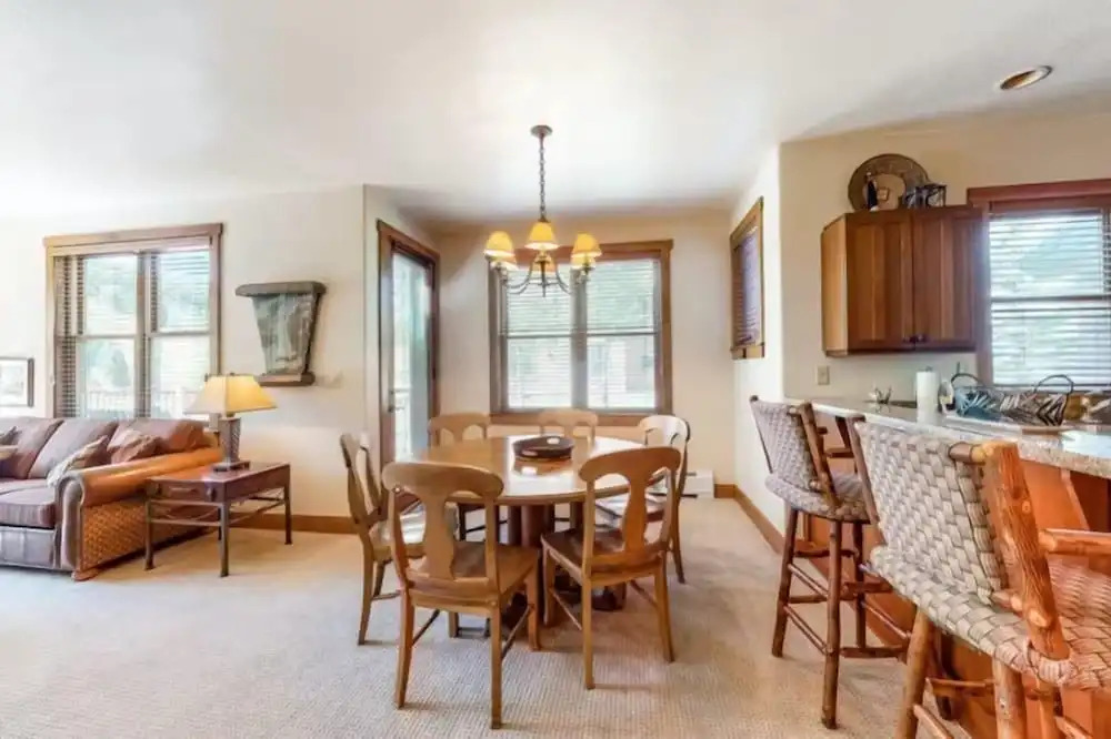 Red Hawk Townhomes 2 Bedroom Rental In River Run Village