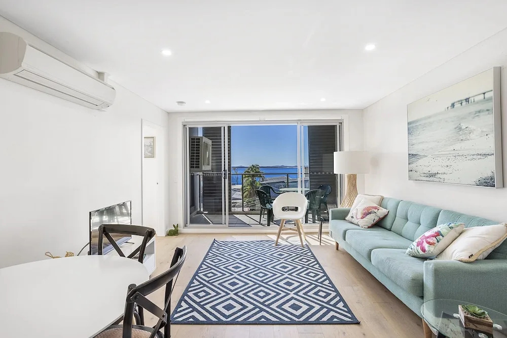 The Shoal Apartments, Unit 310