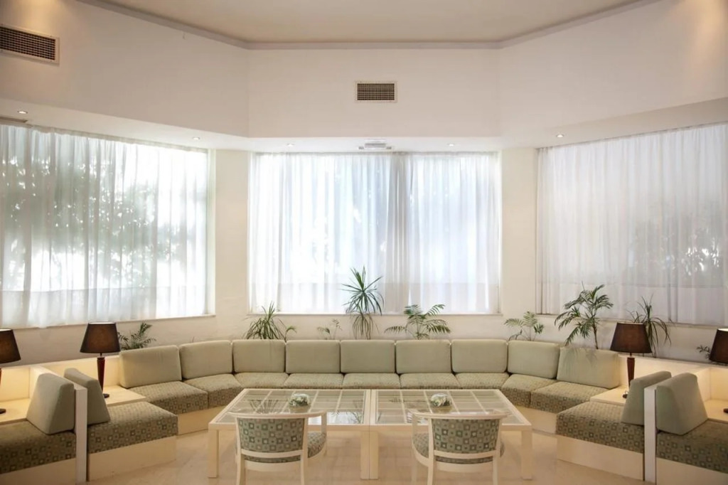 Niriides Hotel