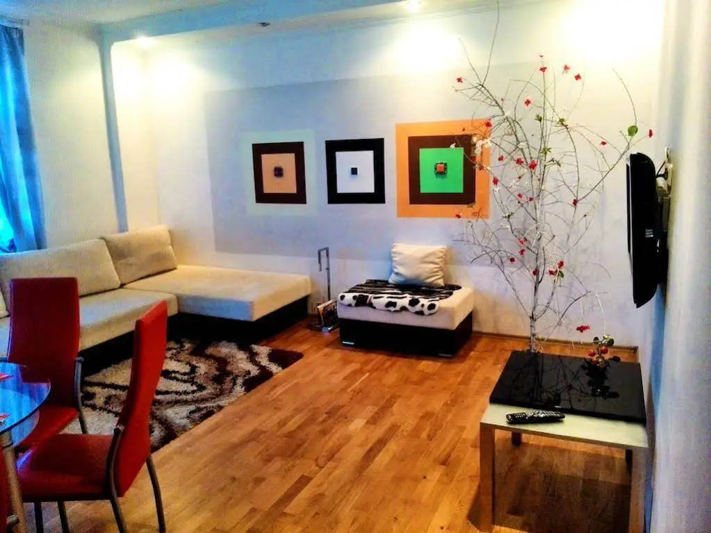 Ditis Apartments