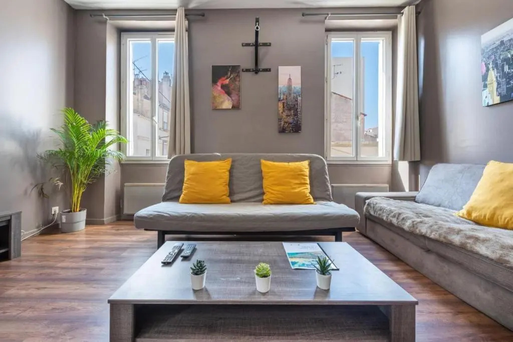 L'atelier T2 Spacieux Clim-Wifi-Netflix