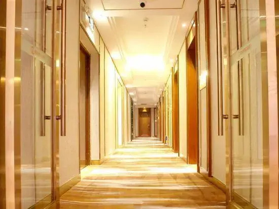 Fuye Holiday Hotel