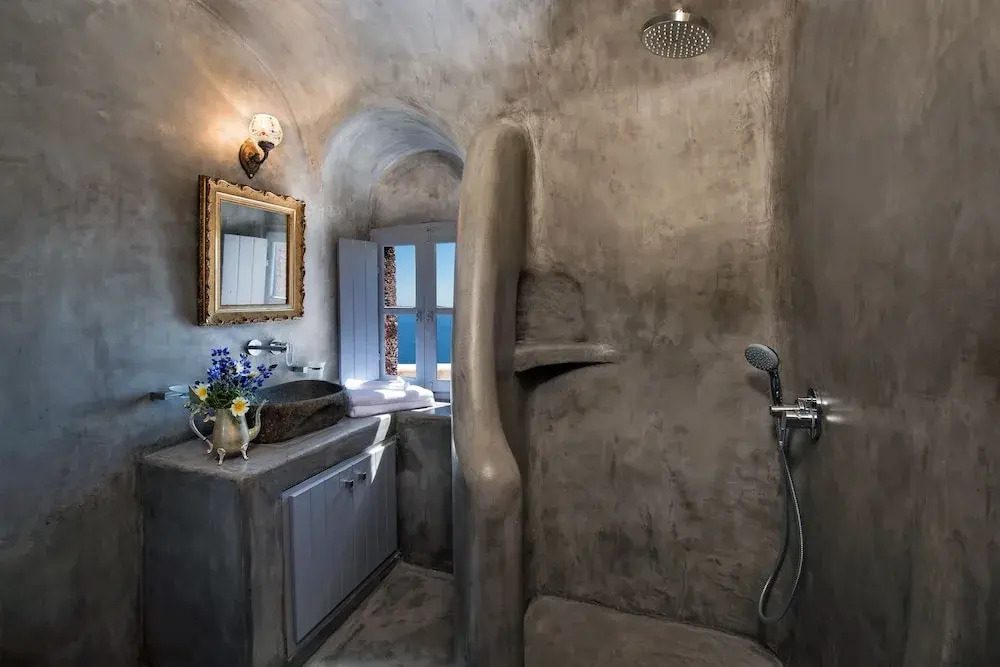 Aerie-Santorini