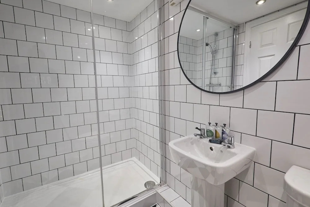 Host Stay Darcey House