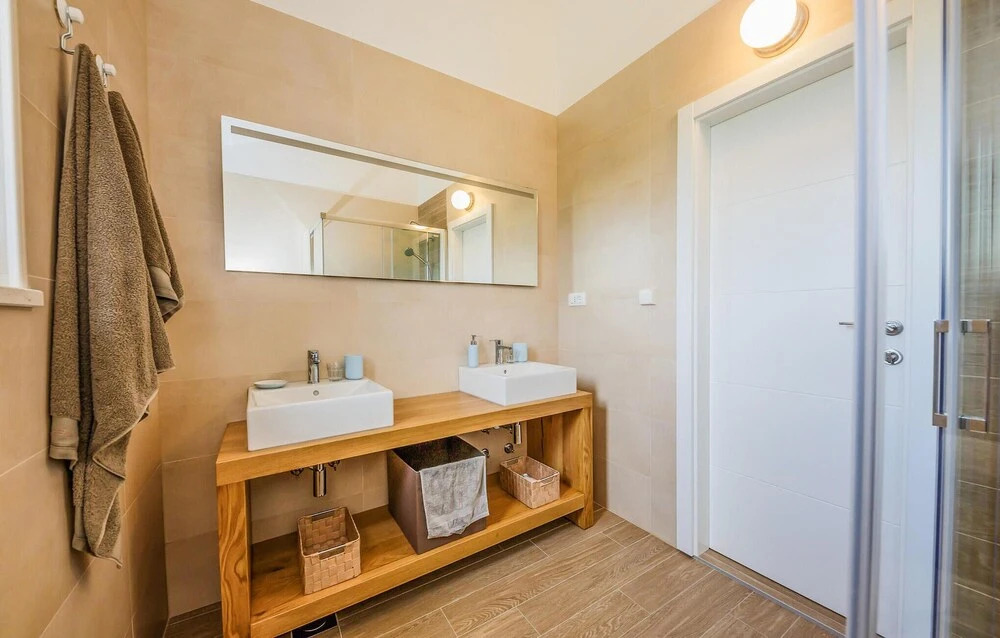 Pet Friendly Home In Lun