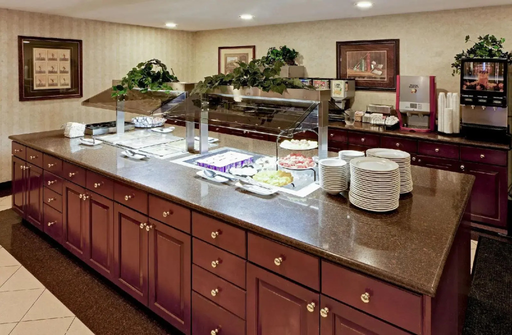 The Lotus Suites at Midlane-Gurnee/Waukegan