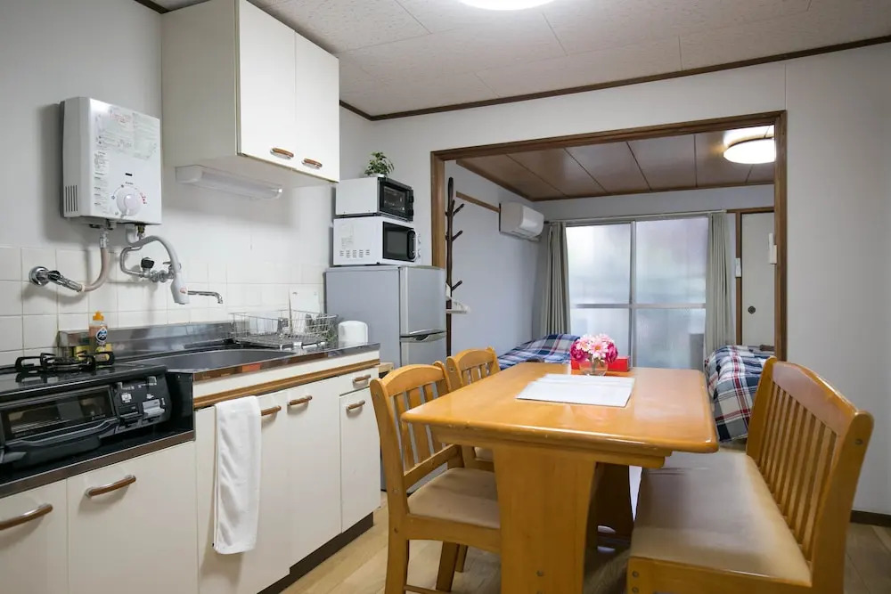 Tenjin Apartment 202