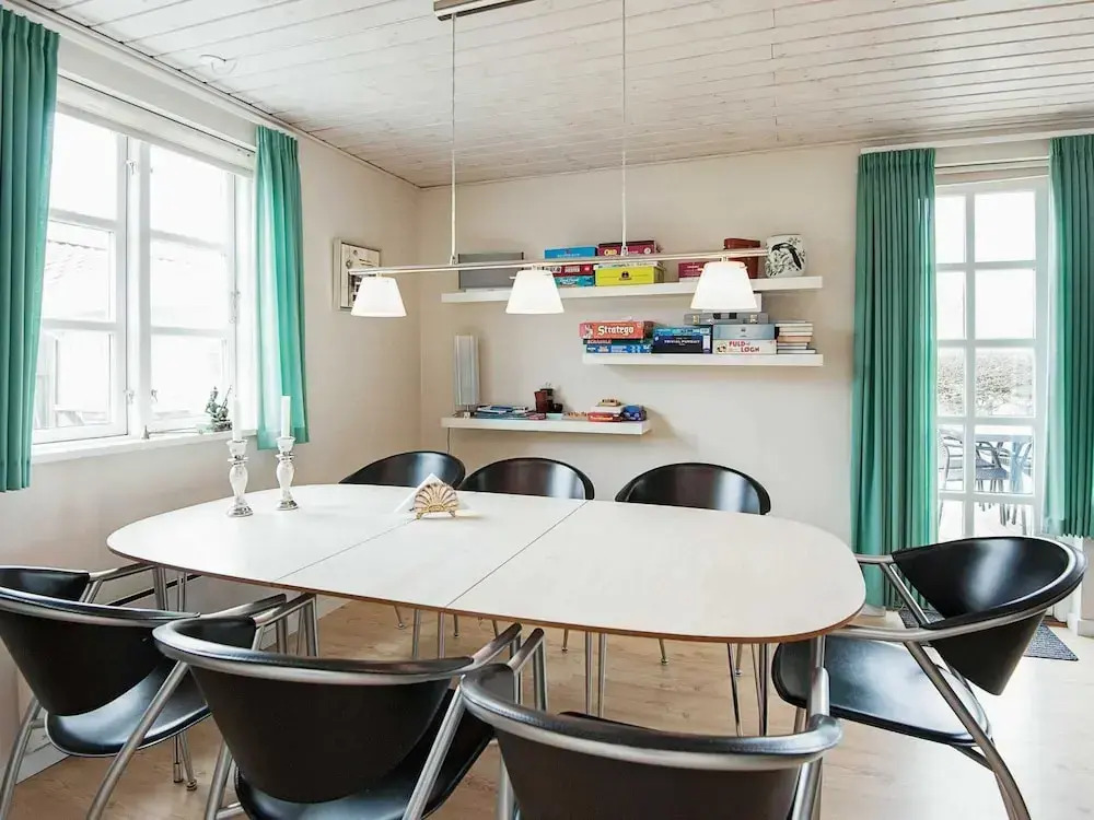 8 Person Holiday Home in Grenaa