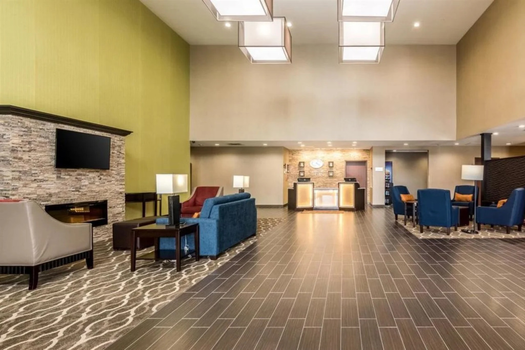 Comfort Suites Fairgrounds West