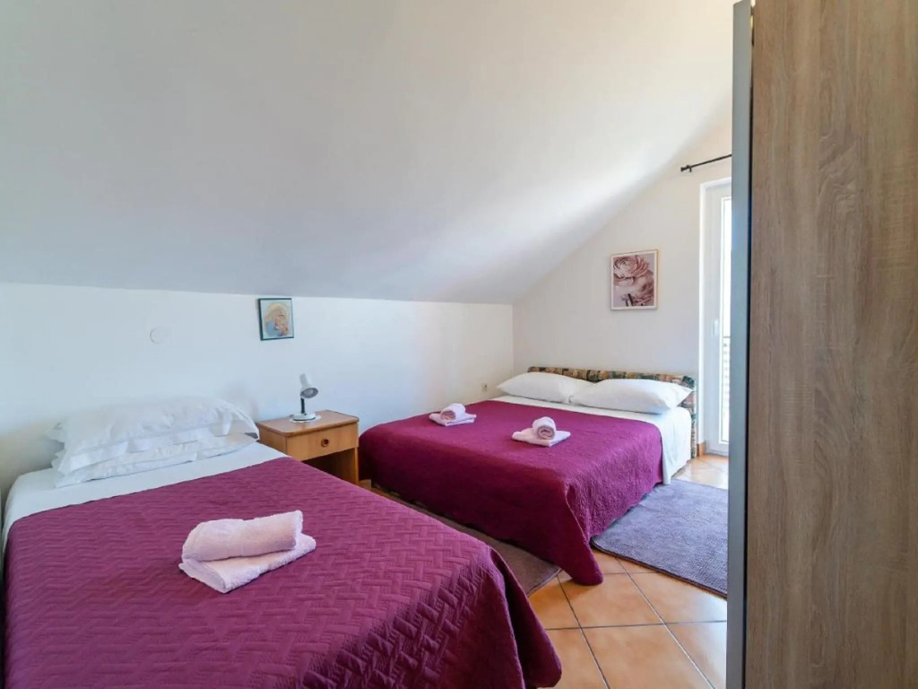 Comfortable Apartment With Balcony In A Quiet Area 60 Meters From The Beach