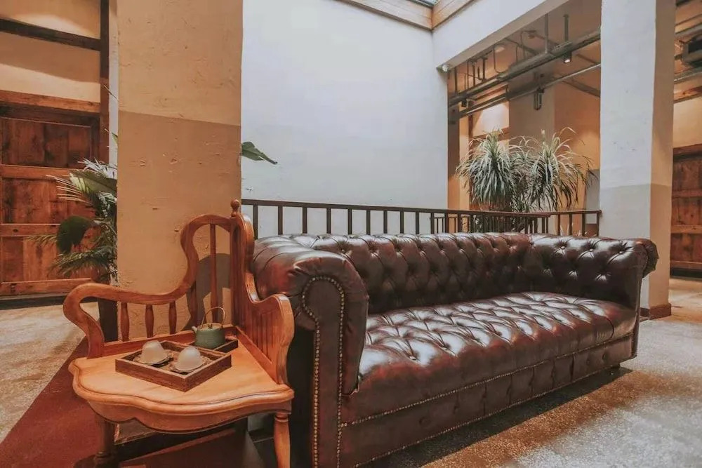 Lingshang 1941 Inn