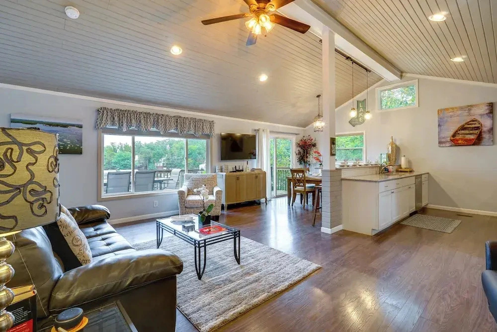 Families Welcome! Lake Ozark Getaway w/ Boat Slip