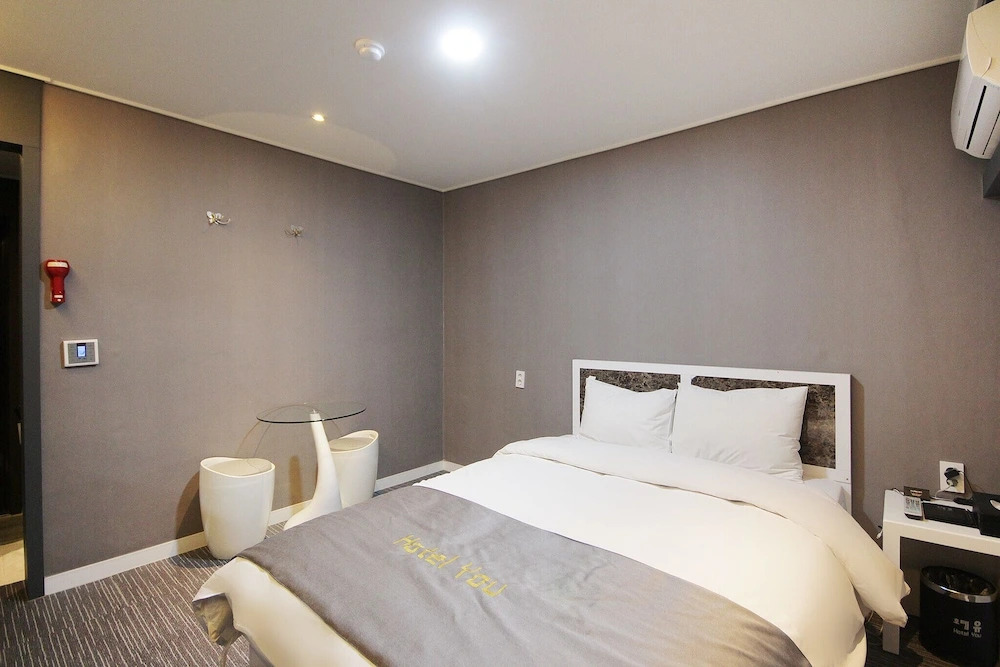 Yeosu Hotel You(여수 호텔 YOU)