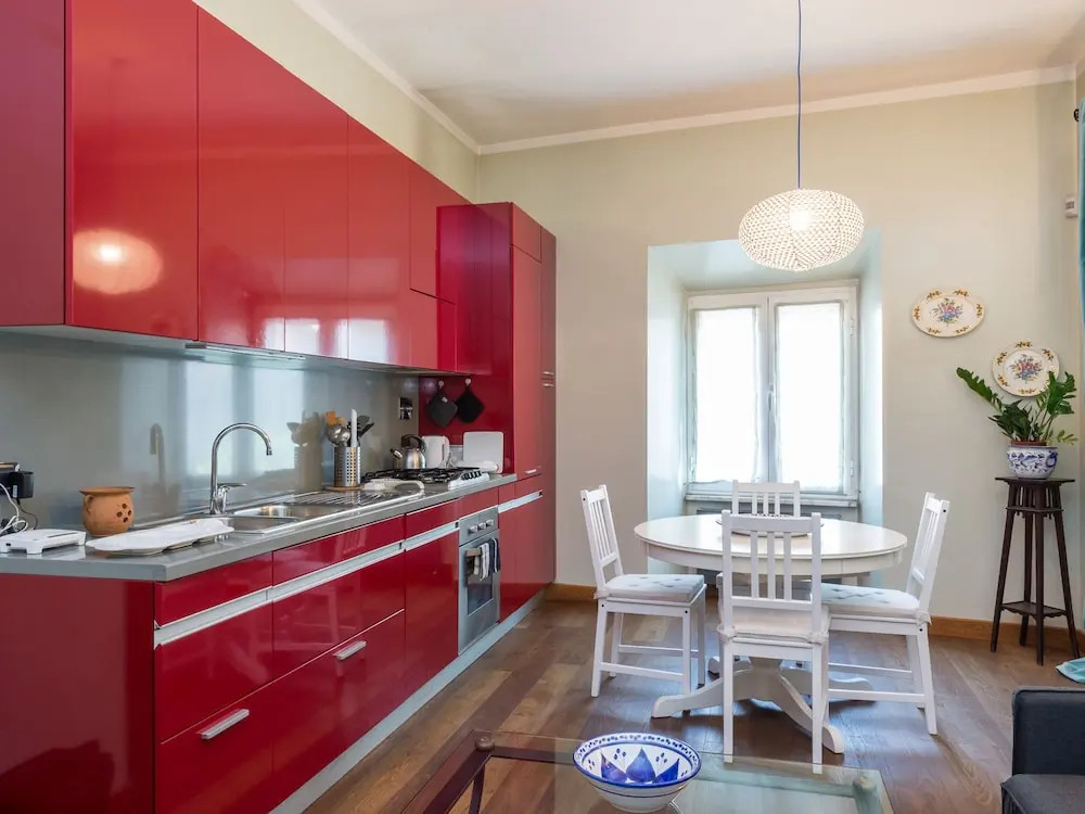 RSH Vatican Large Bright Apartment