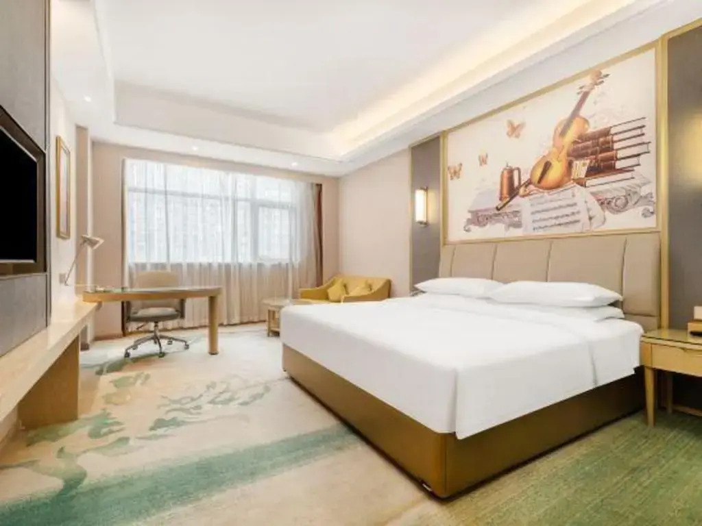 Vienna International Hotel (Chengdu Happy Valley, Dongzikou Metro Station)