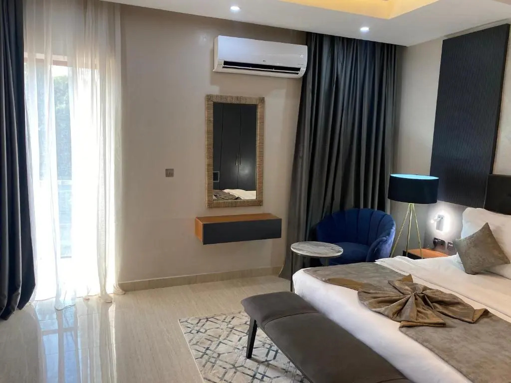 Walis Suites