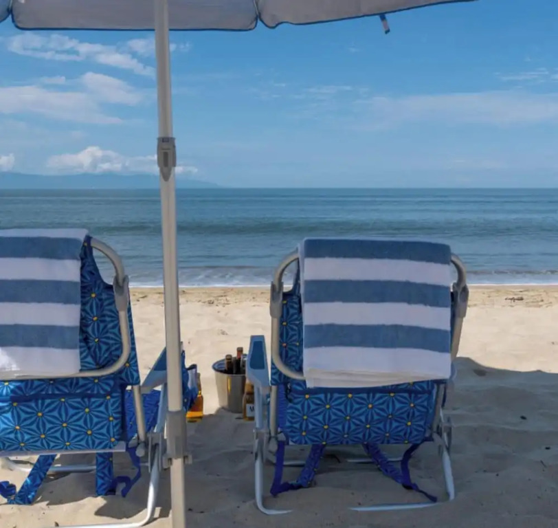 Ocean Front Penthouse Pool Sleeps 8 People
