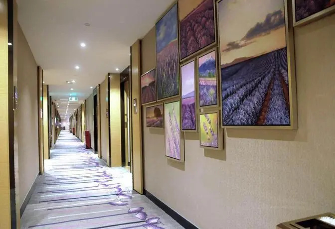 CYBO Station SSAW Hotel Guangzhou Hualin Temple Subway Station