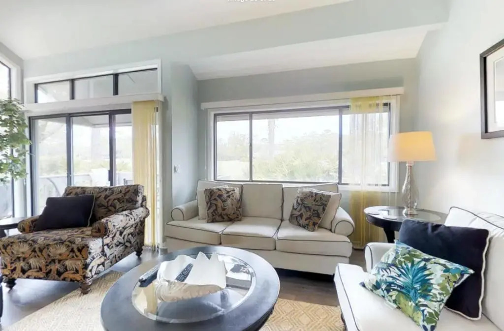 280 Turnberry Village