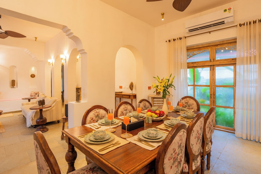 ELIVAAS Amayah Rasa 4 BHK Villa