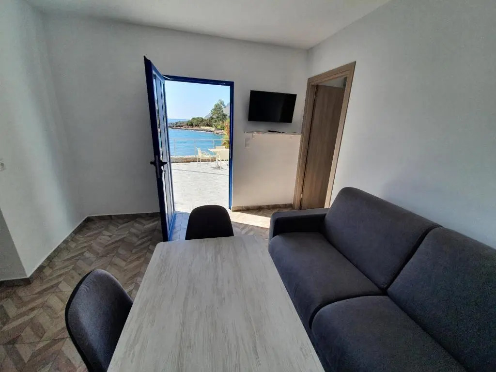 Edem House Finikas