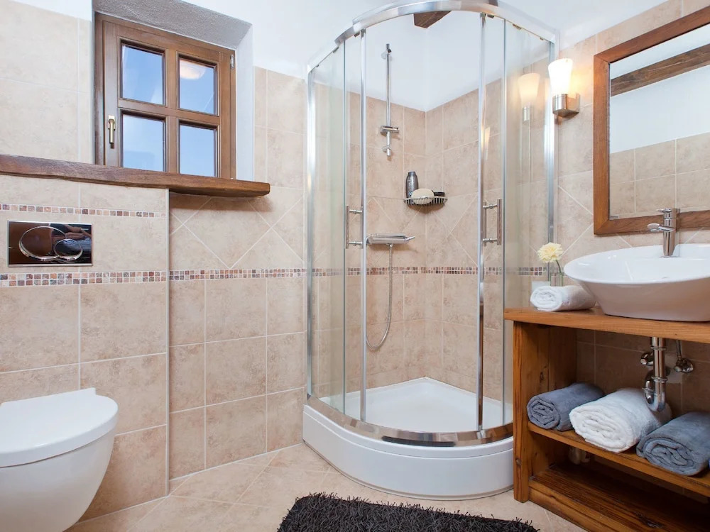 Beautiful, attractive villa with private pool, covered terrace, Porec 7 km