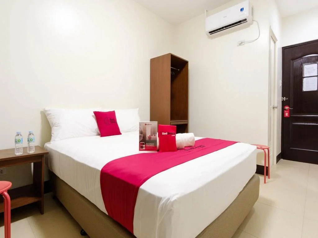 C Plaza Residences by RedDoorz