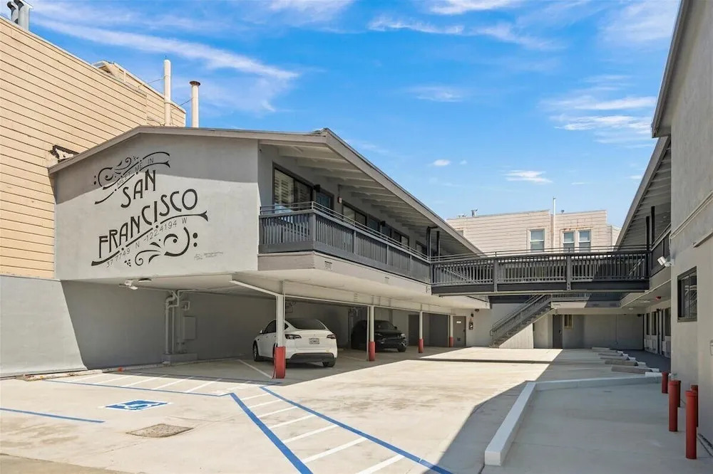 Geary Parkway Motel