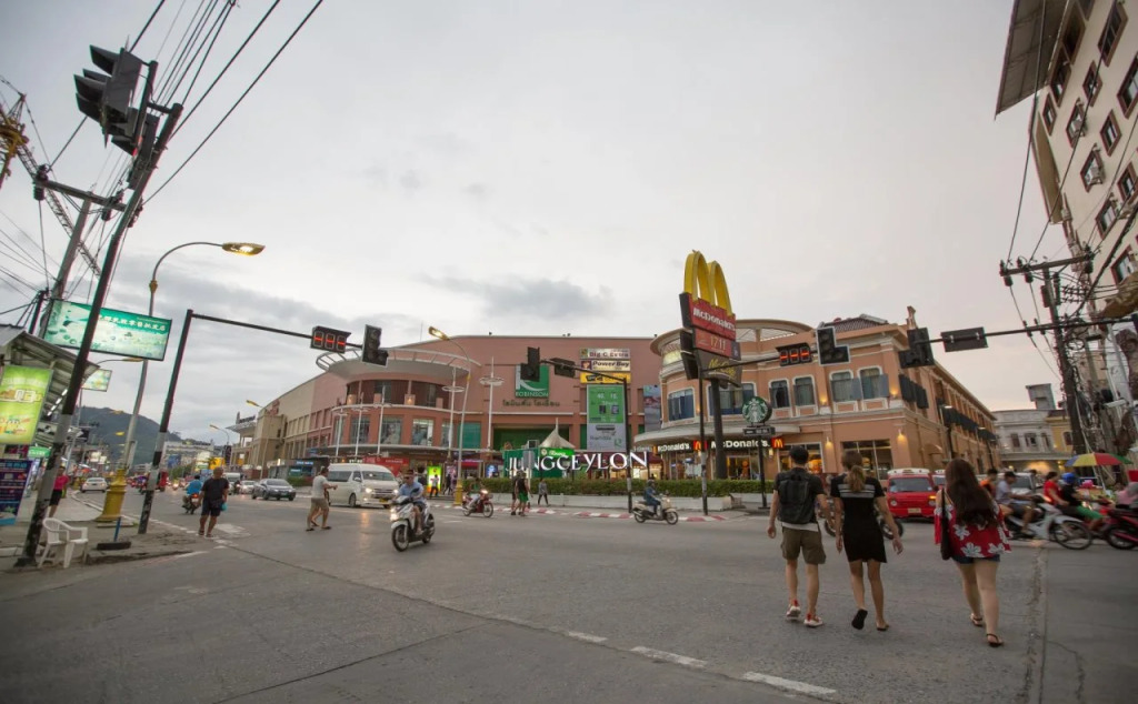 Magnific Patong