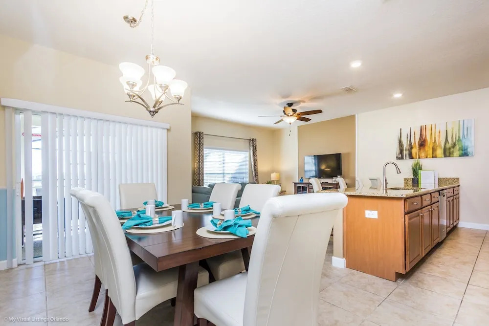 Story Lake Town Home Sleeps 10