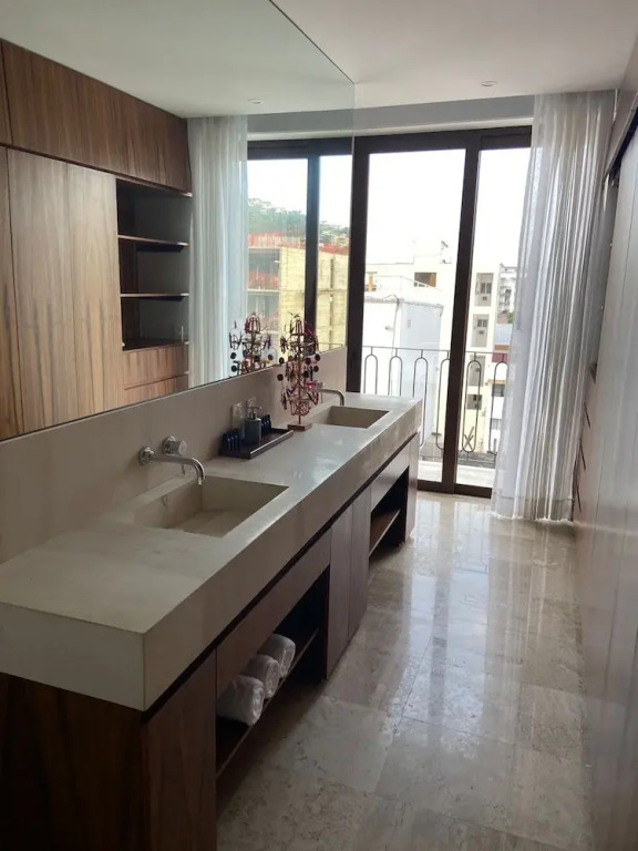 Francisca Luxury Suites