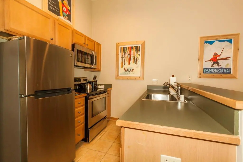 Arapahoe Lodge by Summit County Mountain Retreats