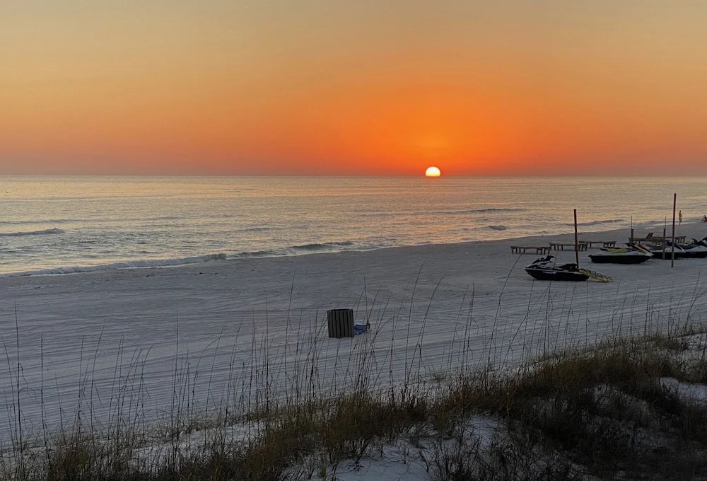 Gulf Front 3bd/2ba Home With Private Beach Access!