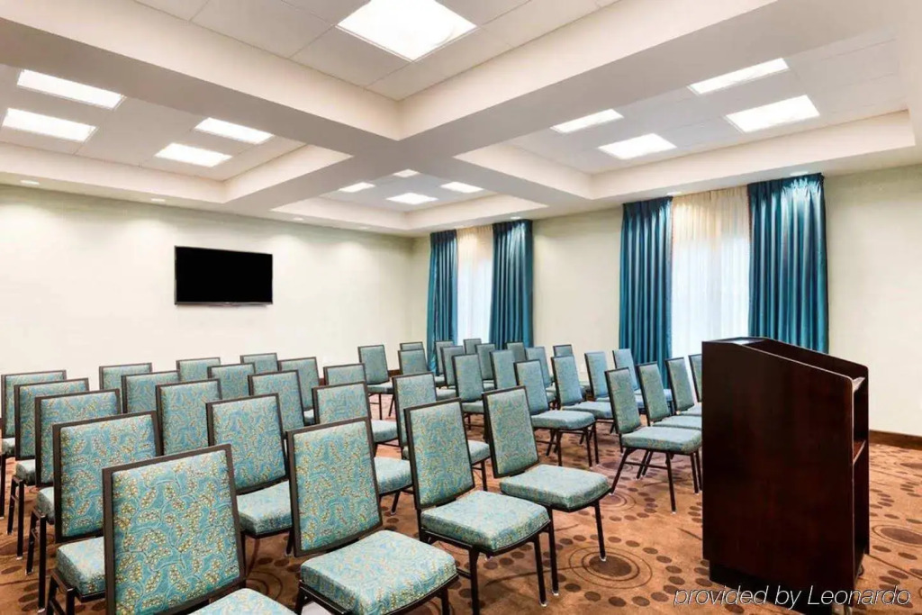 Hampton Inn & Suites Wilmington Christiana