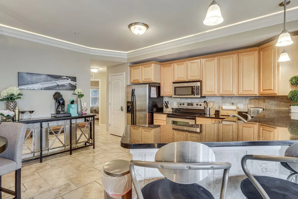 Balcony & Lake Views! Osage Beach Retreat