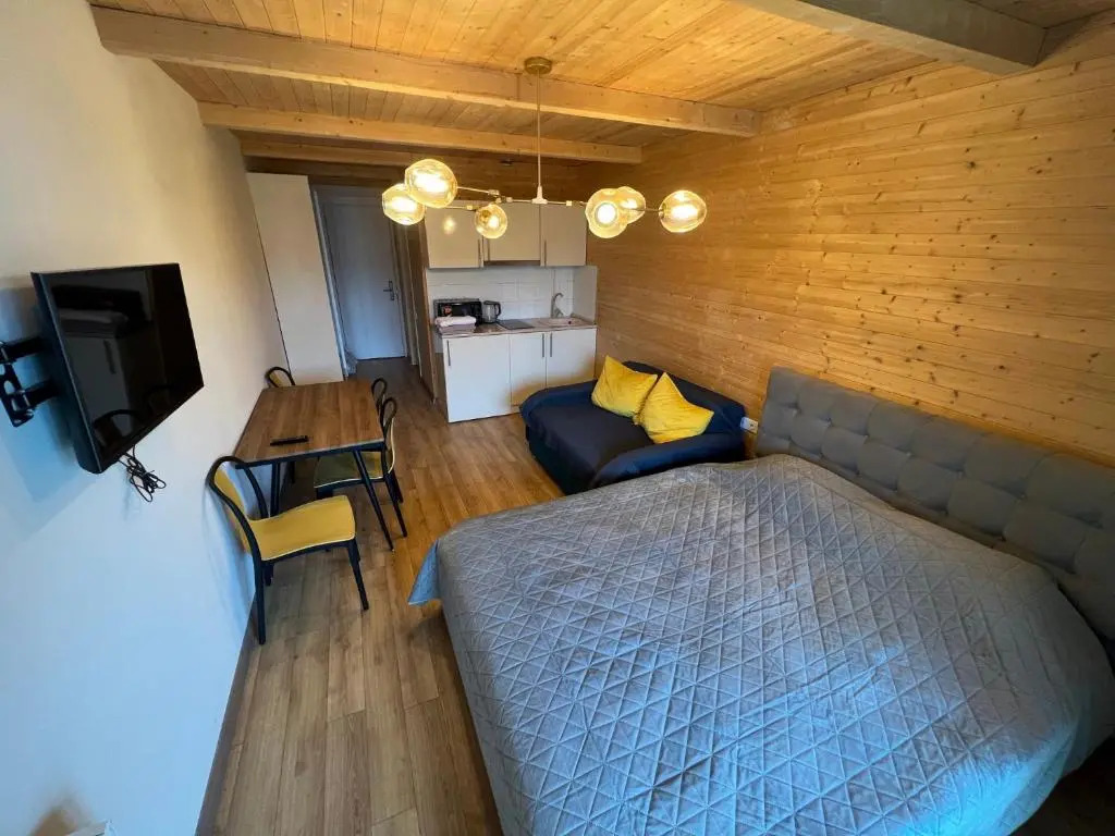 RedHubCo New Gudauri Loft 1, Redco 507