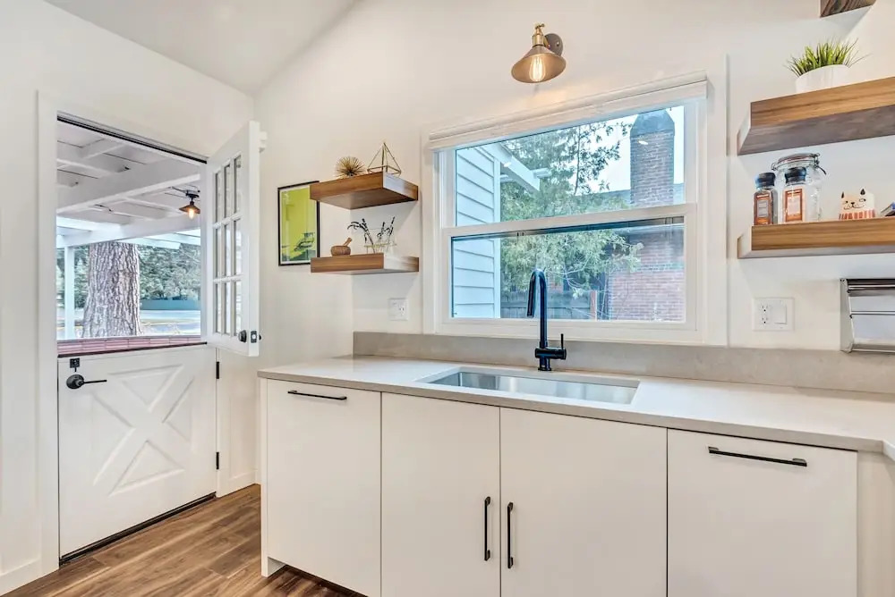 New Listing! Renovated Historic Claypool House 3 Bedroom Home