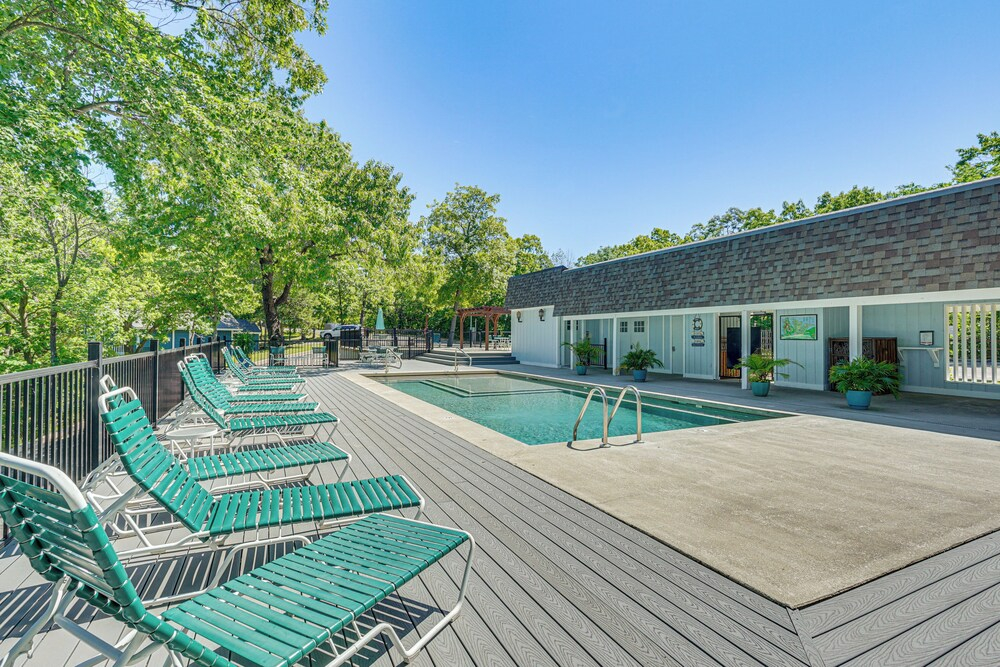 Lake of the Ozarks Resort Home w/ Golf Course View