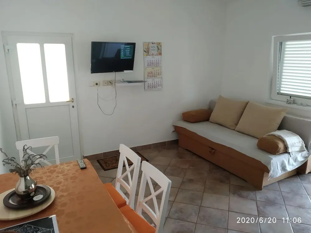Great Location in Biograd, Large Terrace and 200m to the Beach! 2 Guests