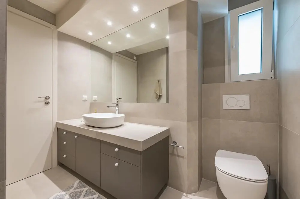 Lovely 2 Bedroom Apartment Vouliagmeni