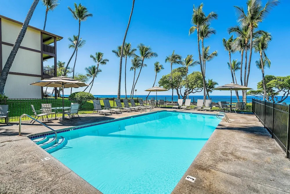 Kona Isle C28