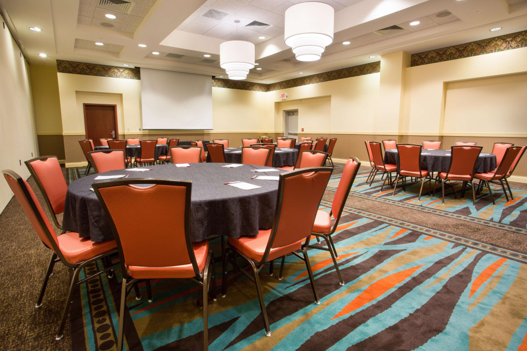 Drury Inn & Suites Columbus Grove City