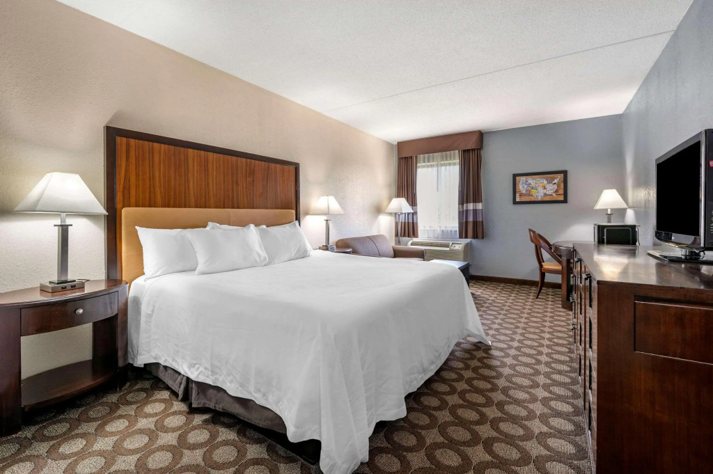 Econo Lodge Lafayette near University