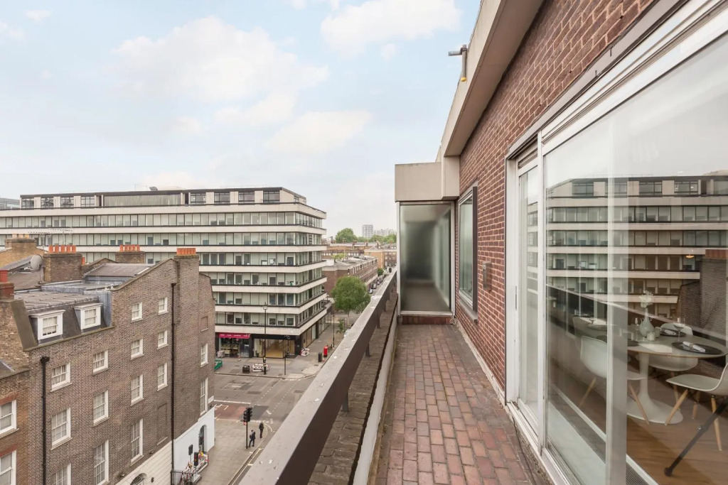 Urban Chic - Baker Street