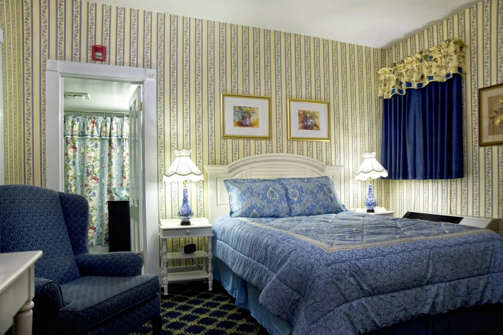 Bar Harbor Manor